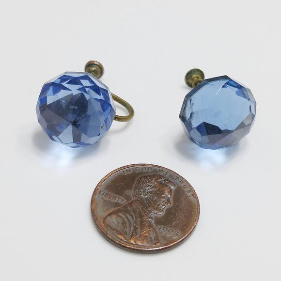 Vintage Blue Crystal Seamed Glass Earrings, Screw Backs, 1940s Jewelry - Picture 6 of 10